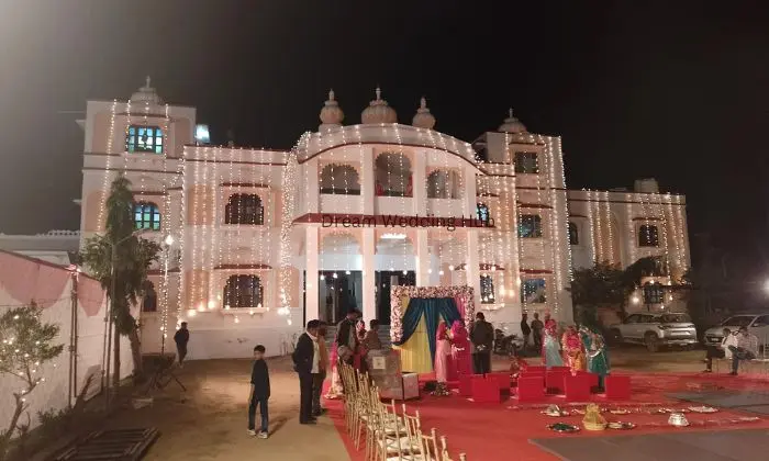 Chandra Hill Resort
