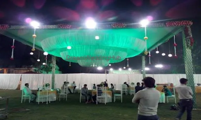 Chandrakanta Lawn Chandrakanta Lawn