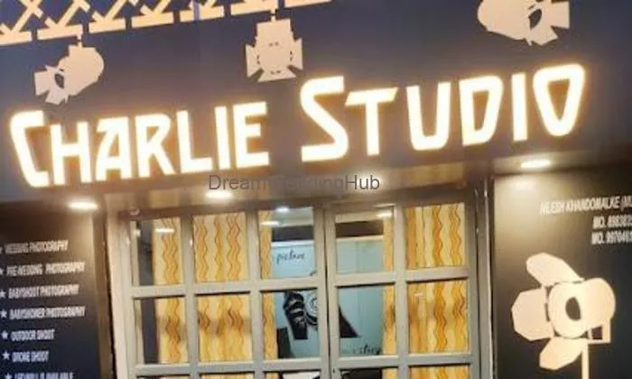 Charlie Photo Studio