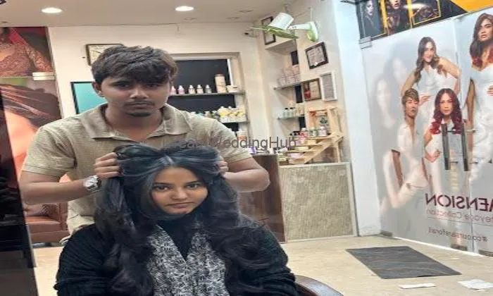 Charlie Salon N Academy