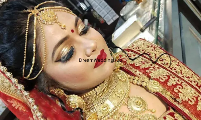 Charming Beauty Parlour