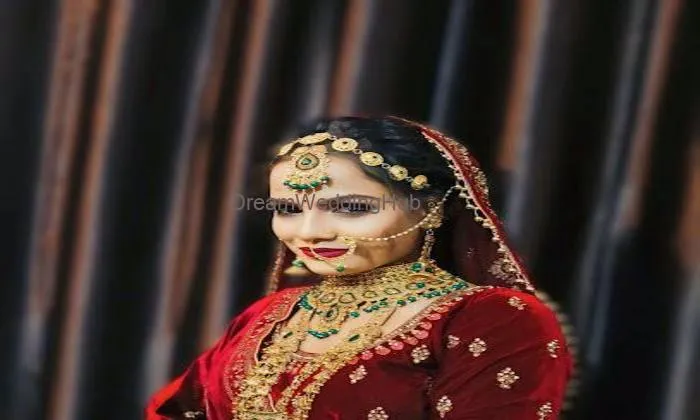 Chhavi Parlour