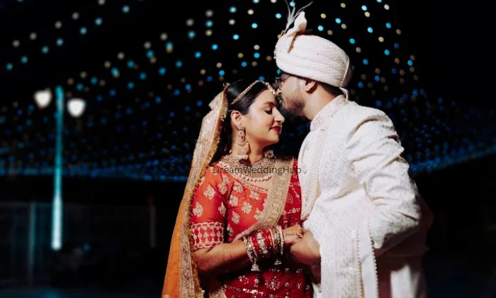 Click Weds