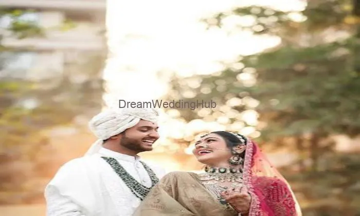 Clickzy Photo Studio - Best Wedding Studio In Surat