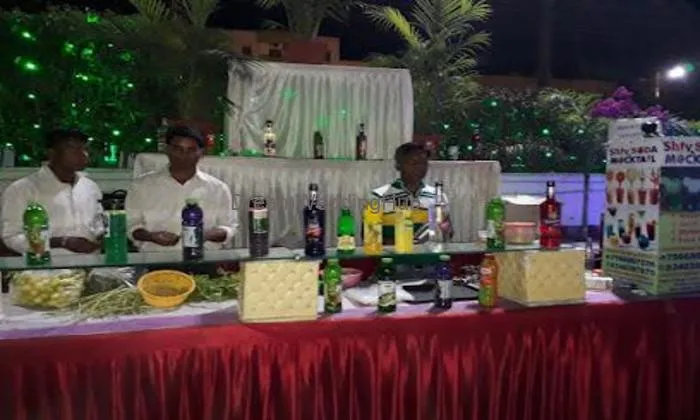 Cocktail Culture Bartenders | Shiv Soda & Mocktail