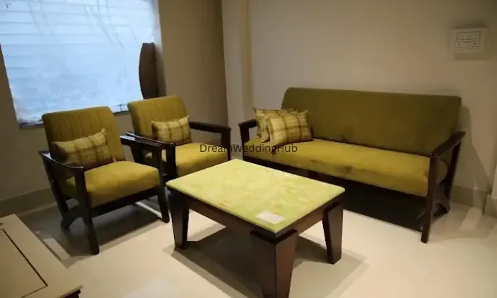 Corner 2 Space