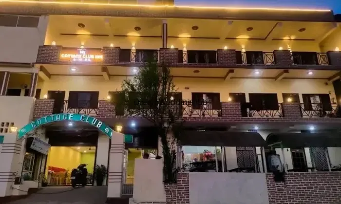Cottage Club Inn