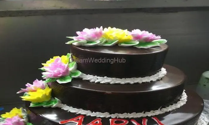 Creamy Creation Bakers