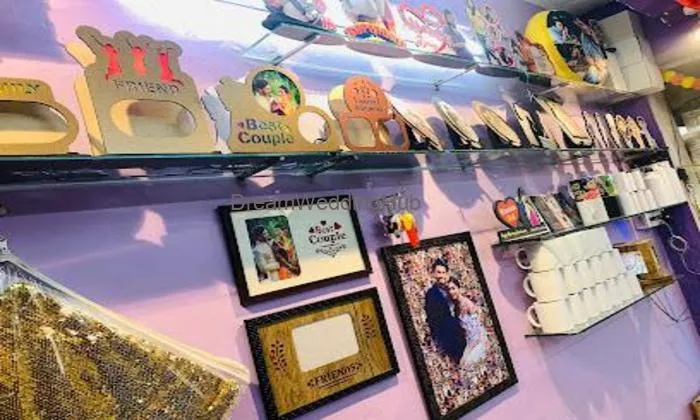 Customized Gift House