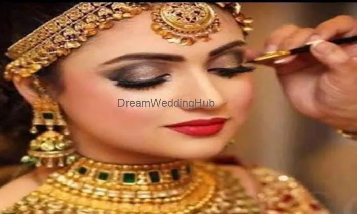 Cute N Shine Beauty Parlour & Tailor (ladies)