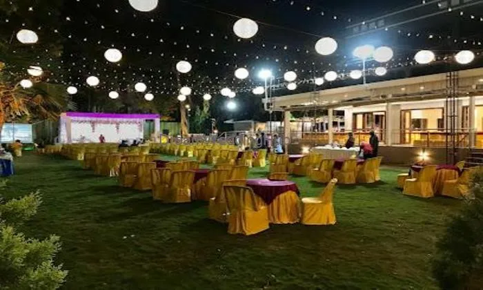 Cygnus Hall & Sinori Lawns
