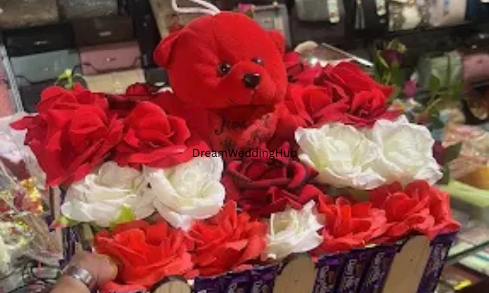 D  Gift World
