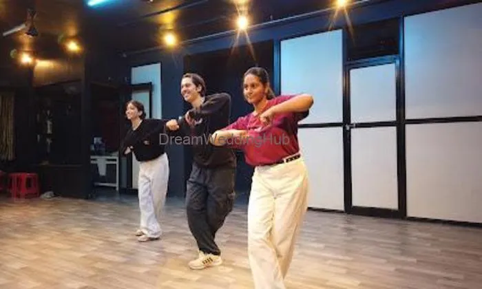 Dance Mania Studio