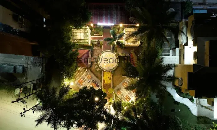 De' Courtyard De' Courtyard