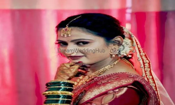 Deepa Makeover Studio Deepa Makeover Studio