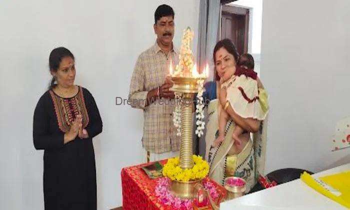 Deepas Beauty Parlour Deepas Beauty Parlour