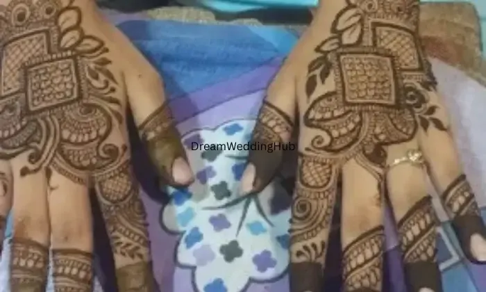 Deepjyoti Makeupmehandi Artist And Trainer