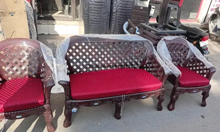 Delux Furniture/