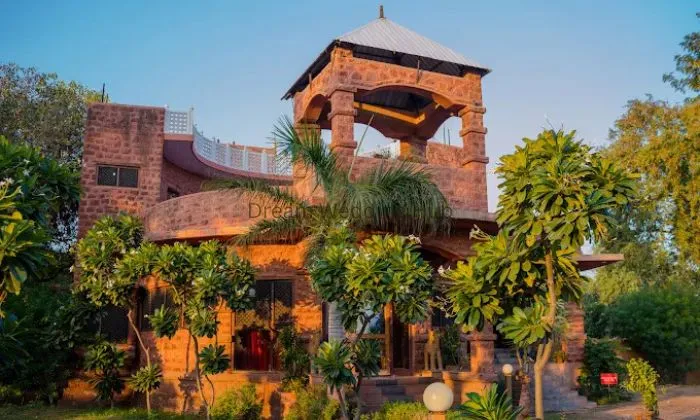 Desert Haveli Resort & Camp