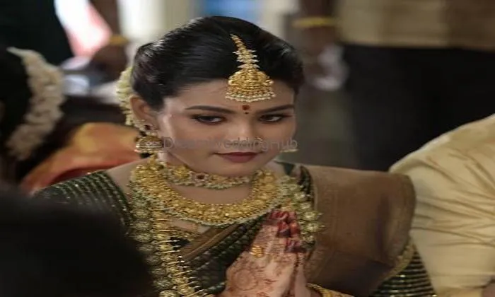 Devi's Beauty Lounge