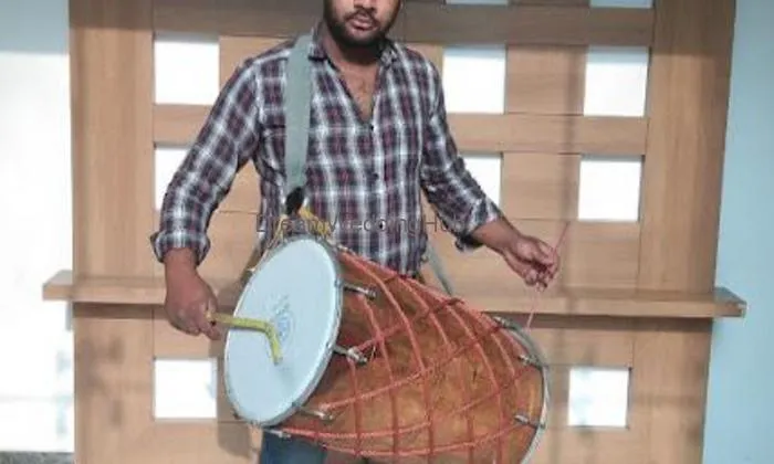 Dhara Dhol Wala