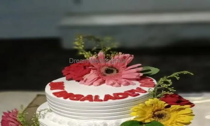 Dharmishtha's Cake Home Baker