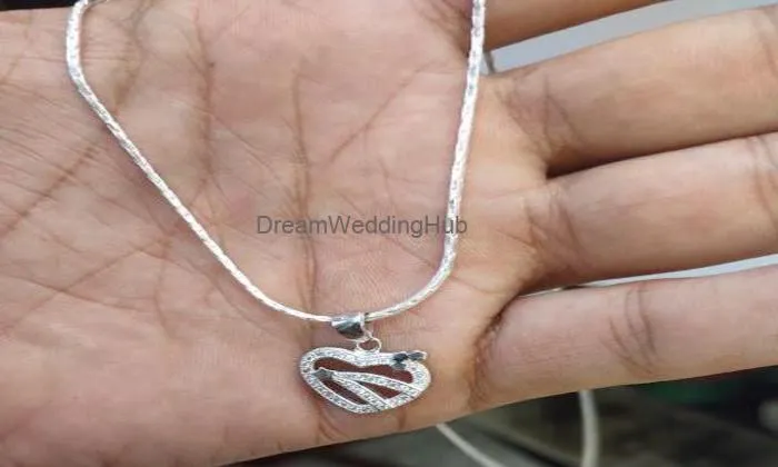 Dhruvi Jewellers
