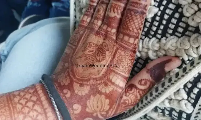 Diksha Mehendi   Artist