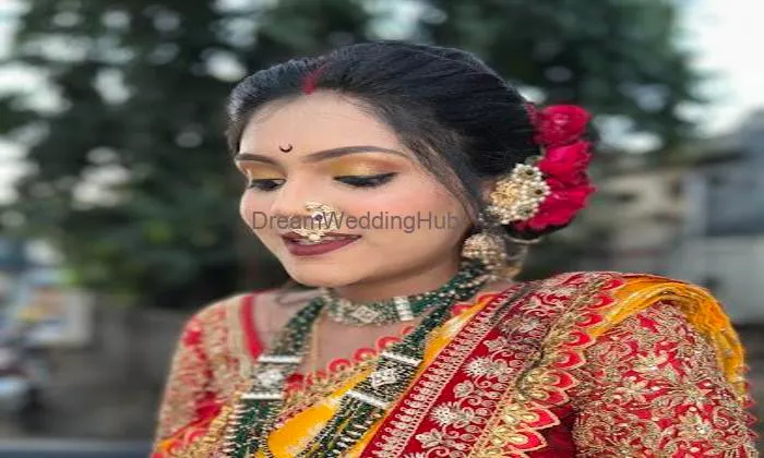 Diksha Todmal Makeup Artist Diksha Todmal Makeup Artist