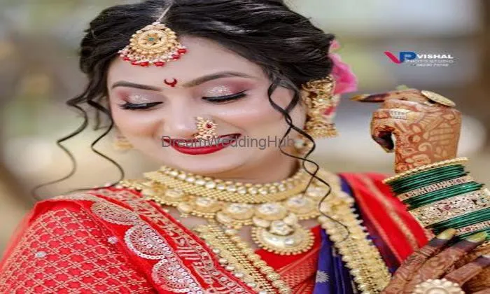 Disha Beauty Care, Makeup Artist Varsha Patil