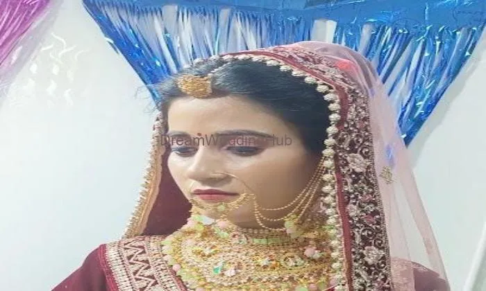 Divine Beauty Salon Jhunjhunu(only For Ladies)