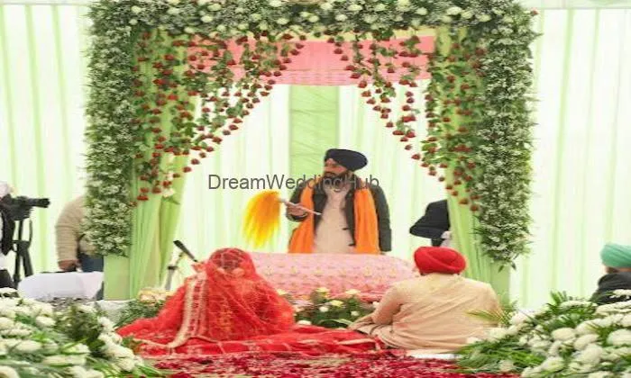 Divine Decorators