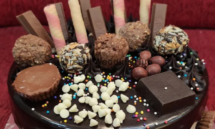 Divine The Bake Studio