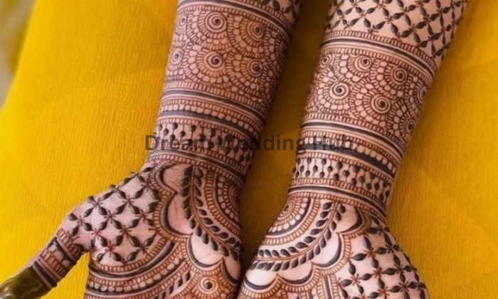 Divya Mehendi Artist