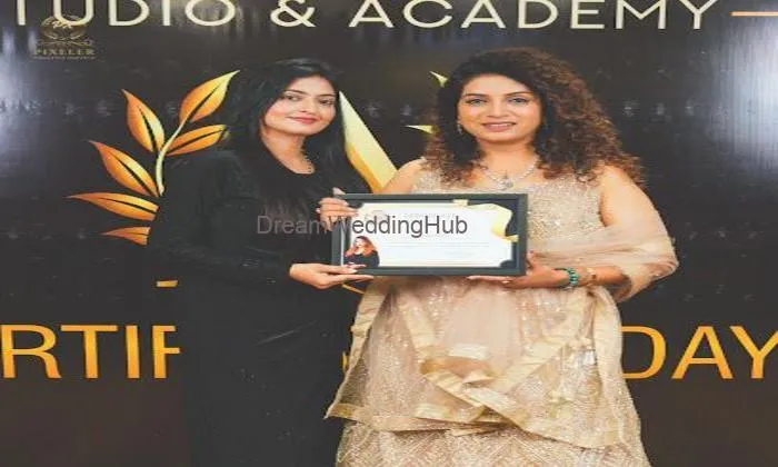 Divya Professional Makeup Artist