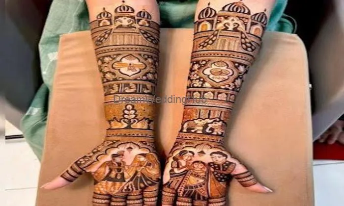 Divyanshu Mehandi Designer In Ludhiana