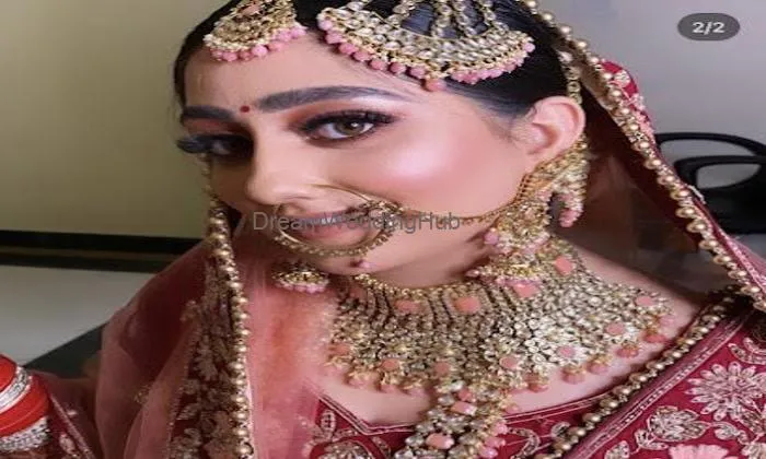 Divya’s Makeovers