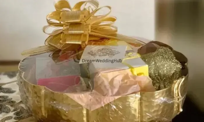 Dotted I  Gifting