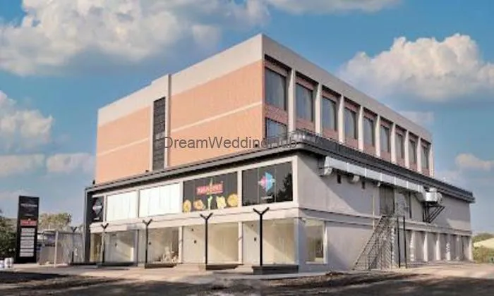 Dream Inn Hotel