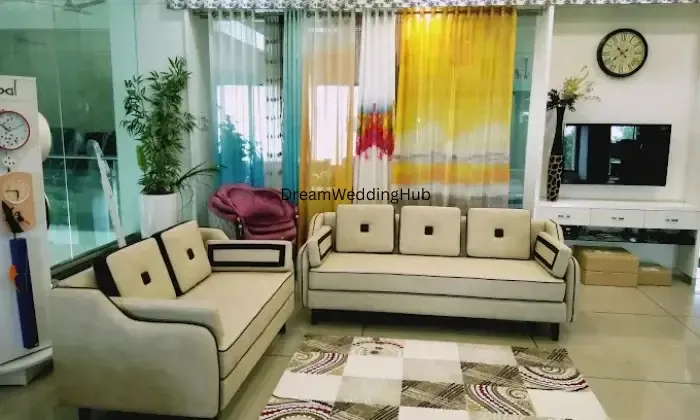 Dreamz Furnishing