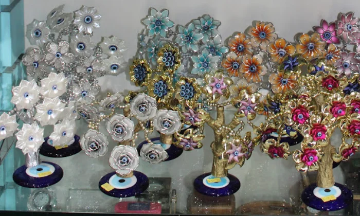 Duas Gallery