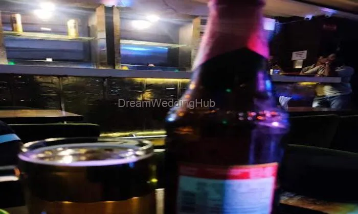 Dukes The Bar