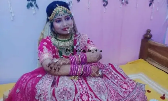 Dulhan Beauty Parlour, Godda