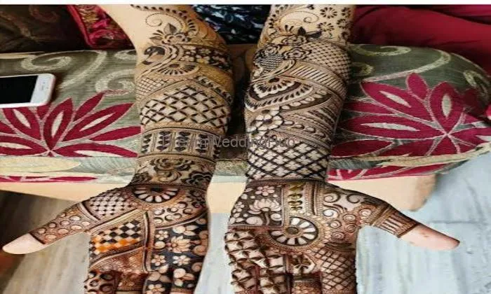 Durgesh Mehandi Artist