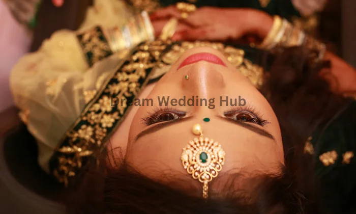 Elegant Landmark Beauty Parlour