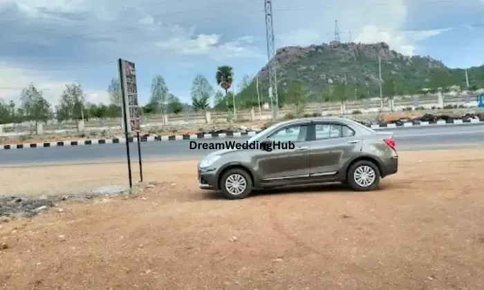 Eluru Surya Car Travels