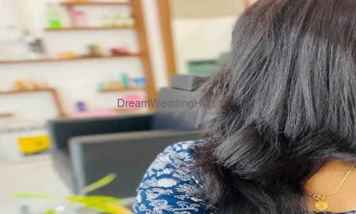 Era Makeovers Family Beauty Parlour Kottakkal Era Makeovers Family Beauty Parlour Kottakkal