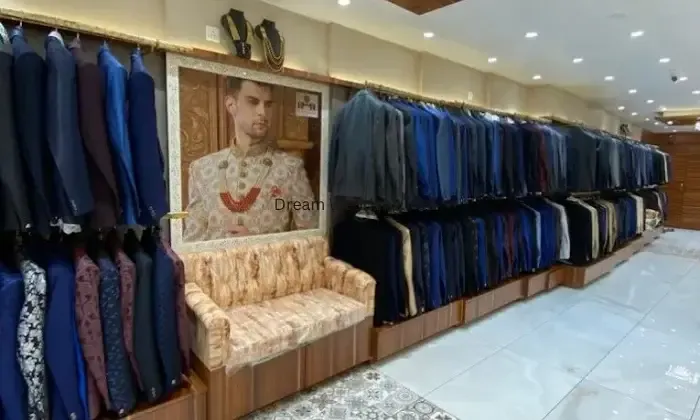 Esquire Tailors And Ready