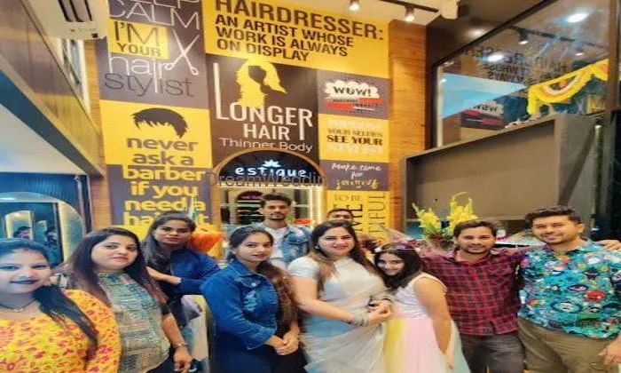 Estique Salon & Spa | Vasant Vihar