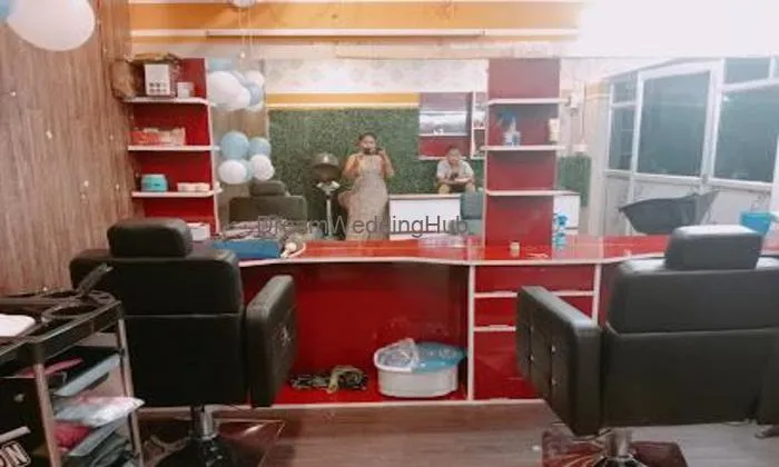 Evergreen Beauty Parlour